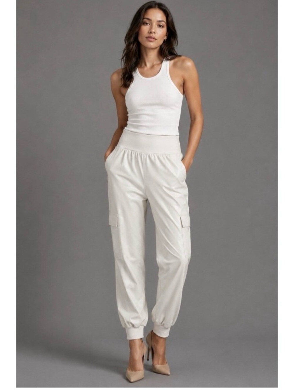 Cinq à Sept Giles Cargo Jogger Pants Ivory Size M Excellent Condition